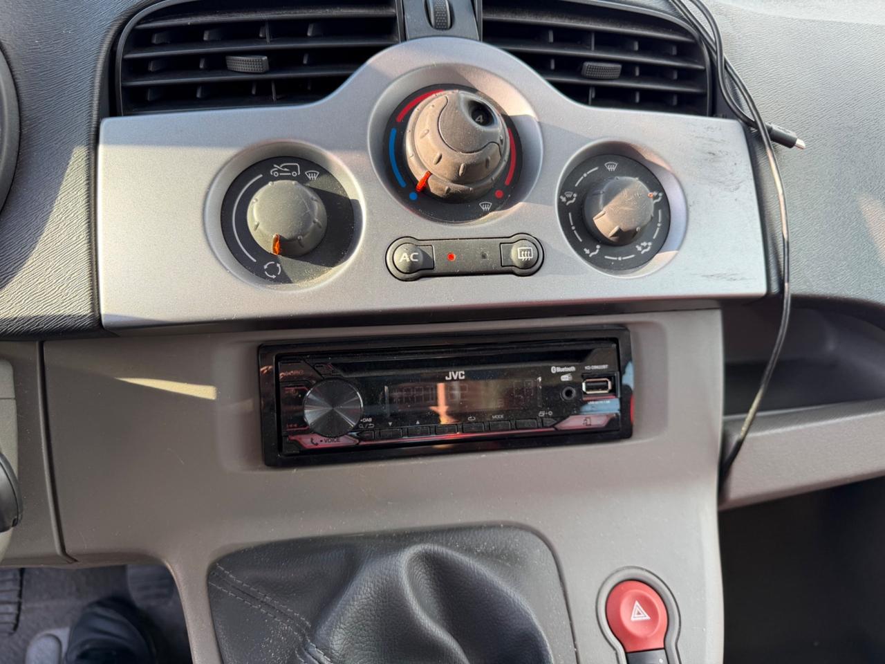 Renault Kangoo 1.6 105CV Be Bop con gancio traino