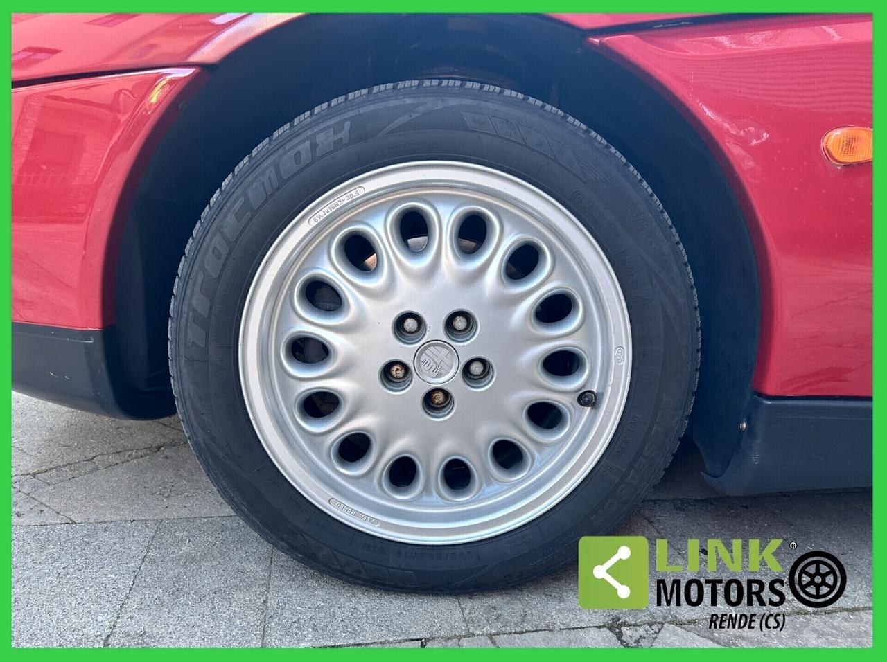 Alfa Romeo Spider 2.0i 16V Twin Spark cat 04/1995