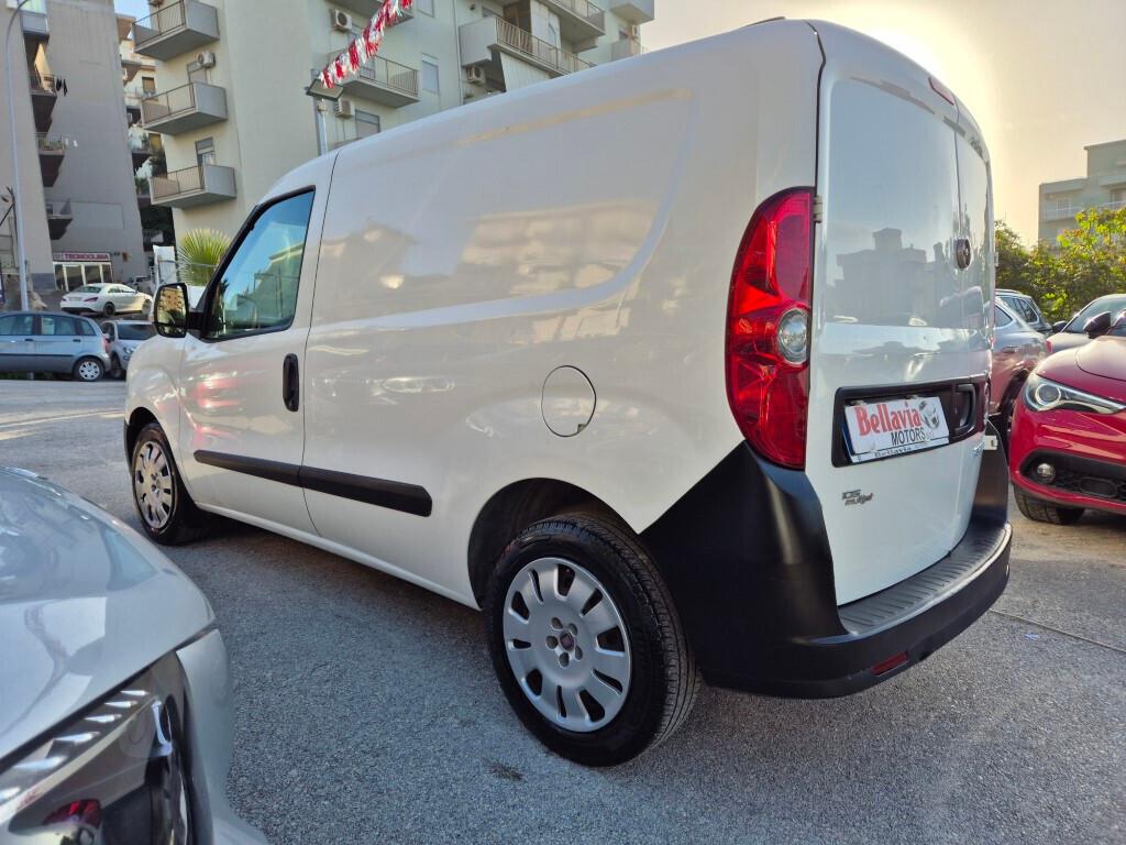 Fiat Doblo 1.6 MJTD 105CV CON SCAFFALI