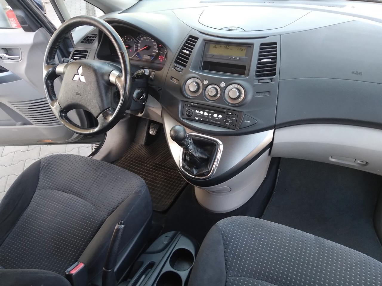 Mitsubishi Grandis 2.0 tdi 140cv 7 posti motore WOLKSWAGEN