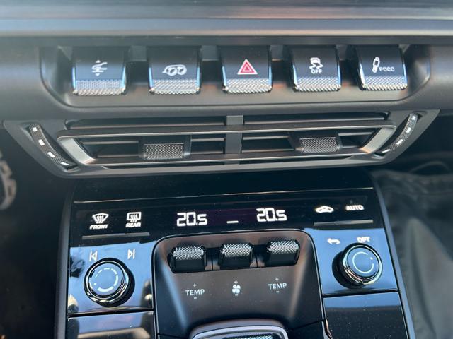 PORSCHE 911 Carrera 4 GTS Cabriolet