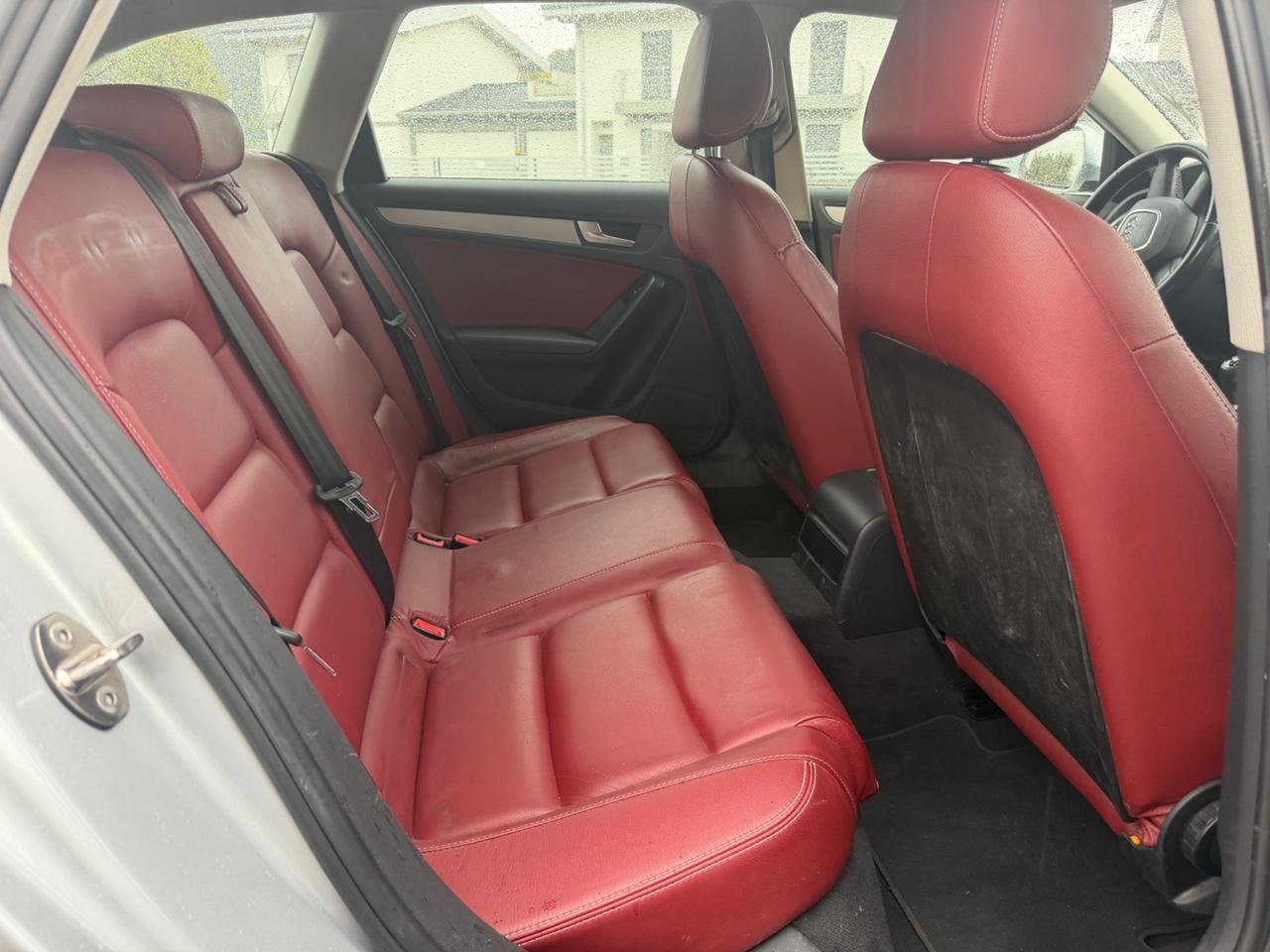 Audi A4 S-line 2.0TDI PELLE ROSSA