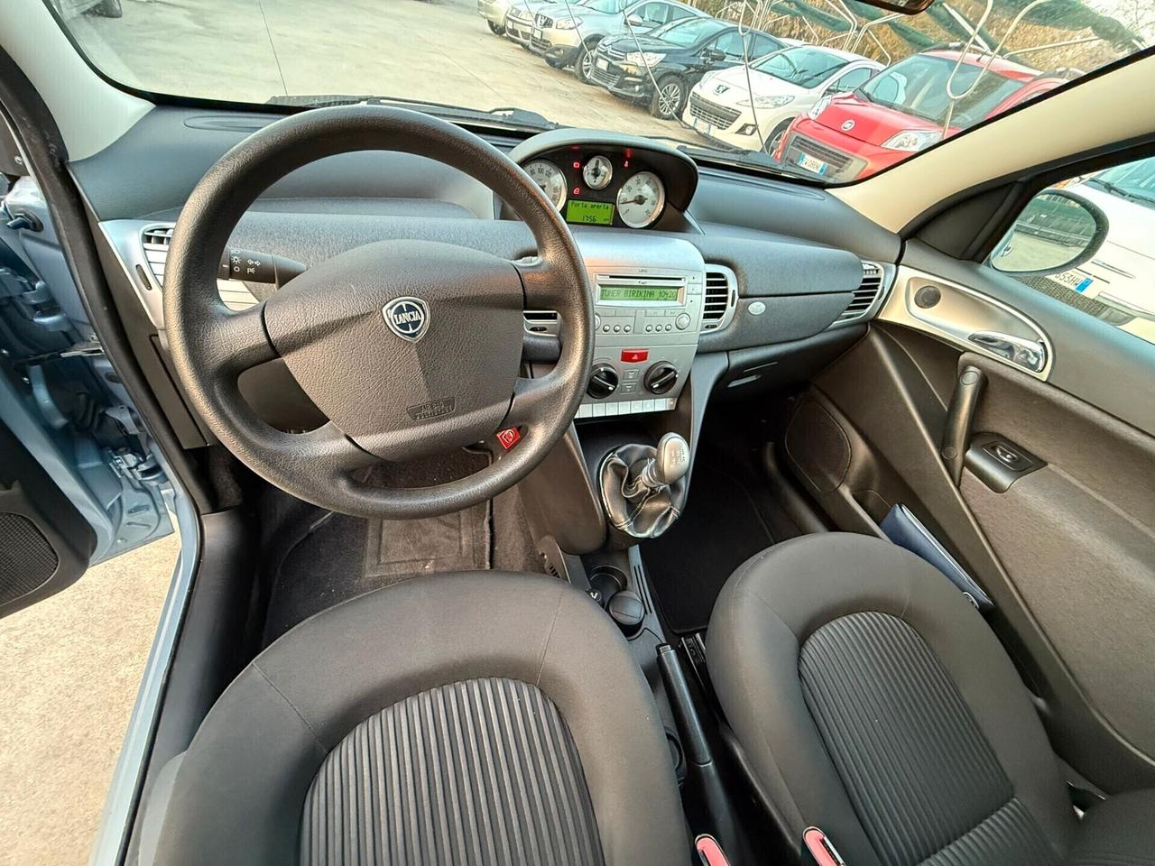 Lancia Ypsilon 1.2 87.000 km NEO-PATENT