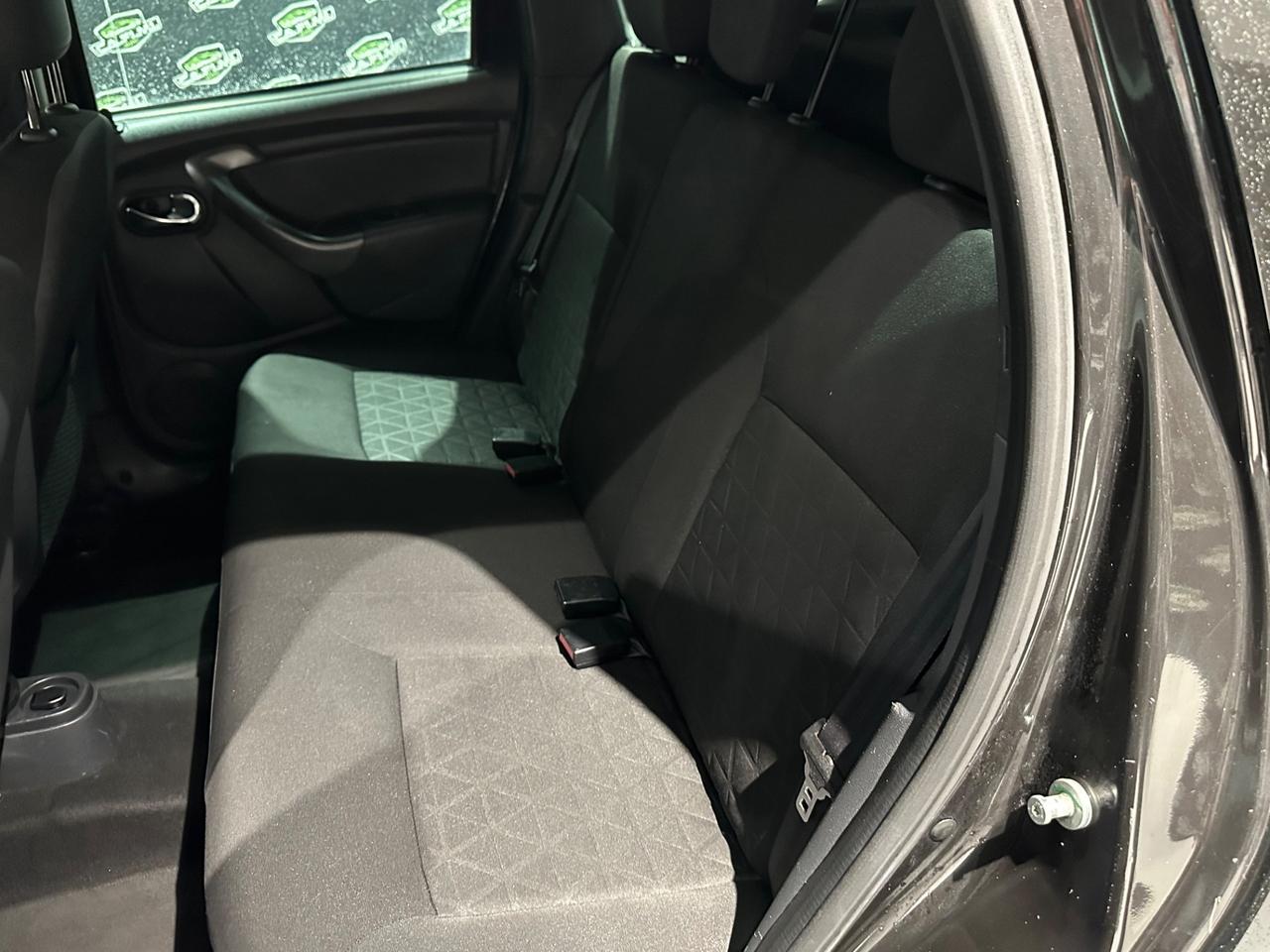 Dacia Duster - 2014 1.6 110CV GPL Lauréate