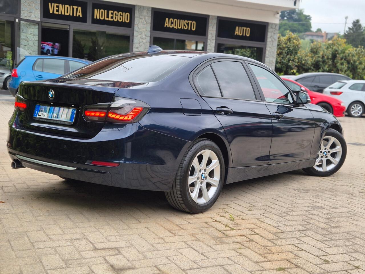 Bmw 320d 2.0 184 CV Luxury 2014 AUTOMATICA BERLINA