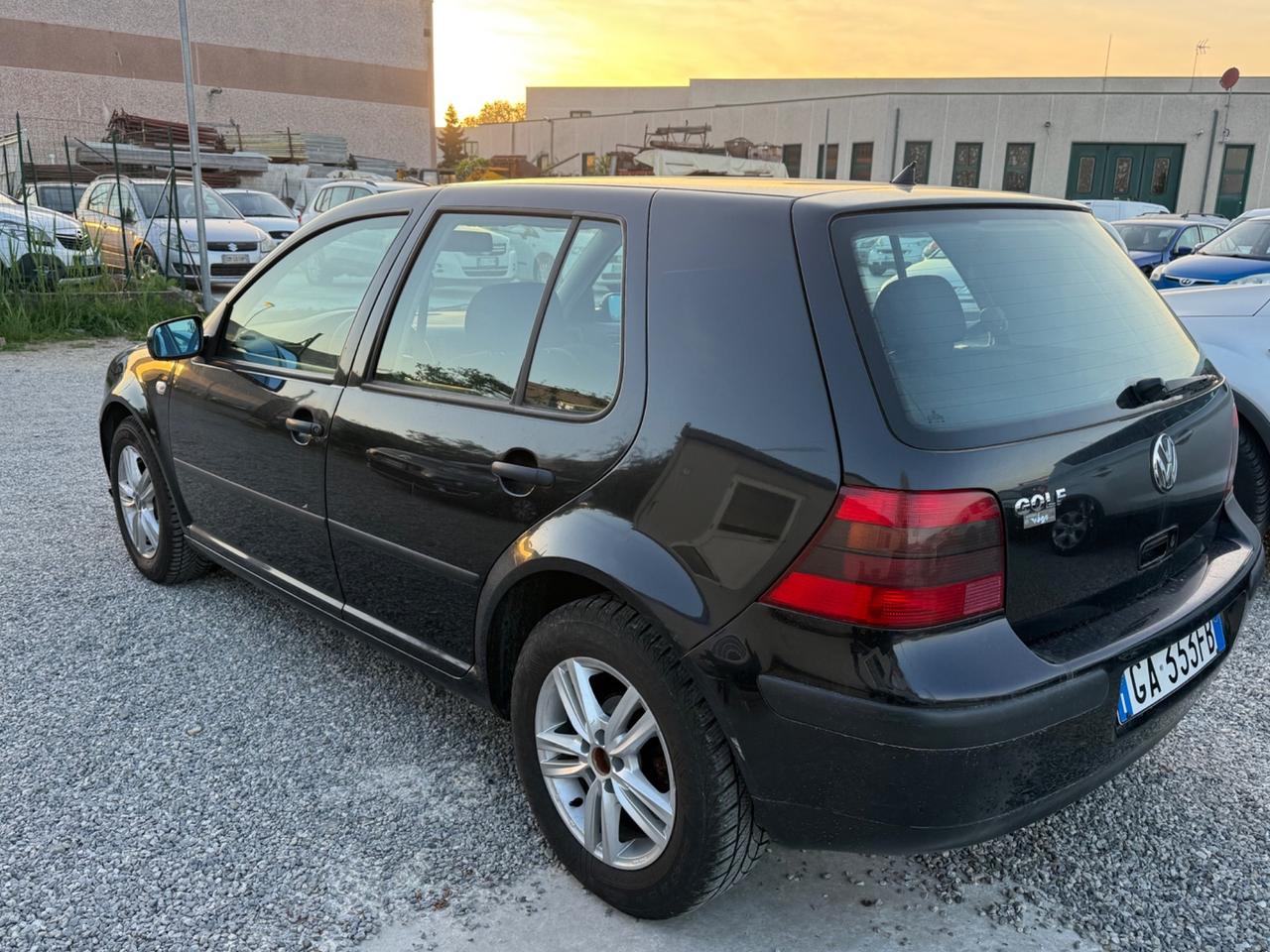 Volkswagen Golf 1.4 16V cat 5 porte