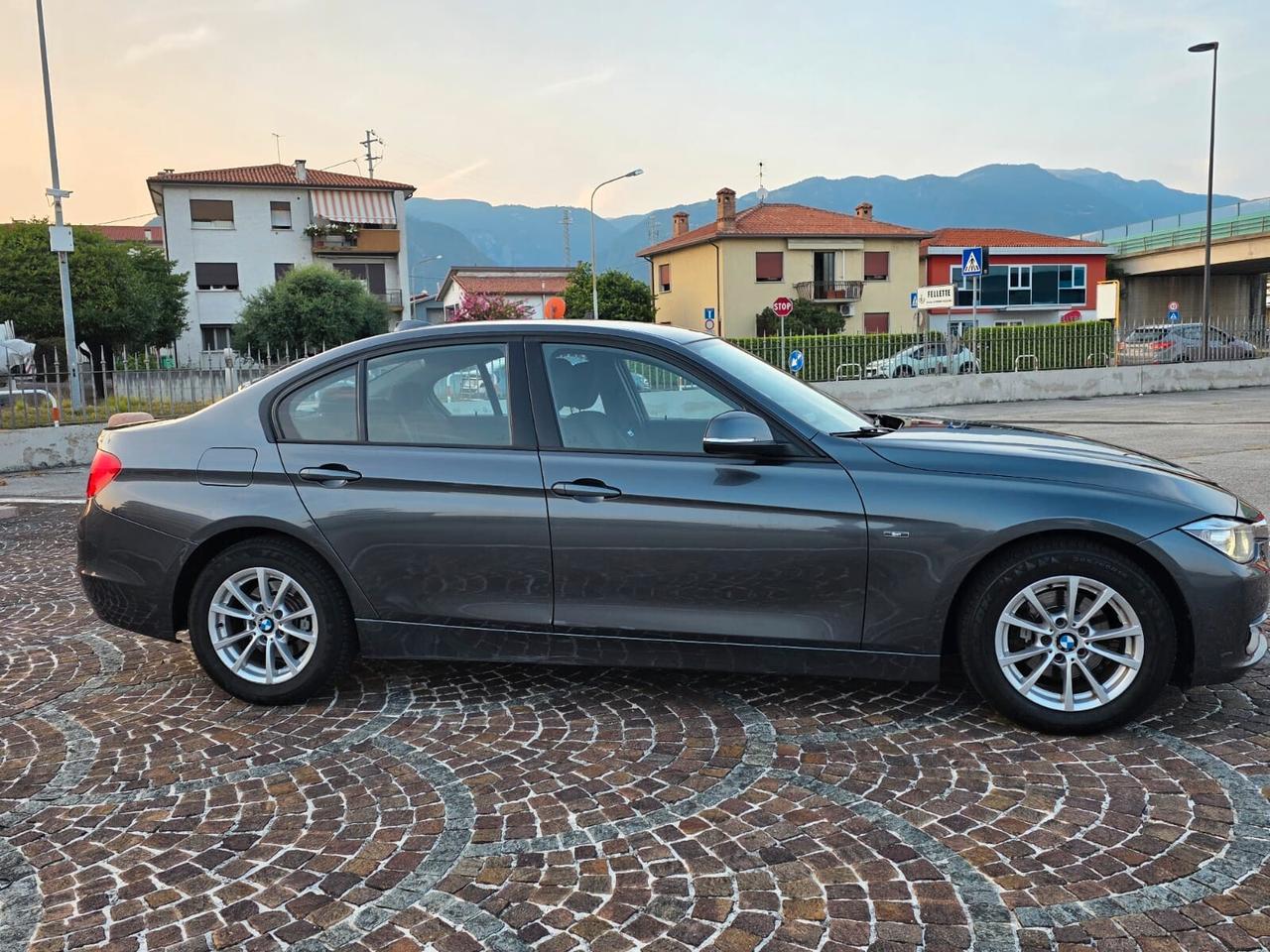 Bmw 116 116d 5p. Msport