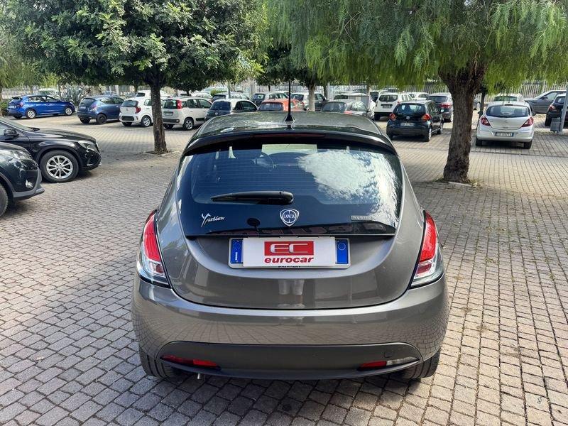 Lancia Ypsilon Ypsilon 1.0 FireFly 5 porte S&S Hybrid Silver Plus