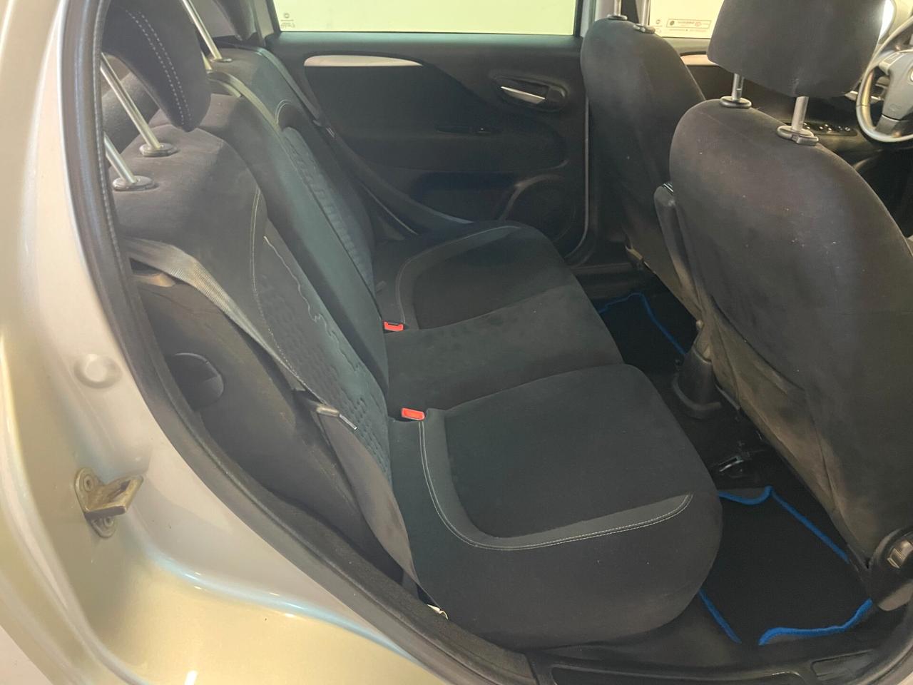 Fiat Punto 1.3 85 CV MJT Lounge TETTO APRIBILE Neopatentati