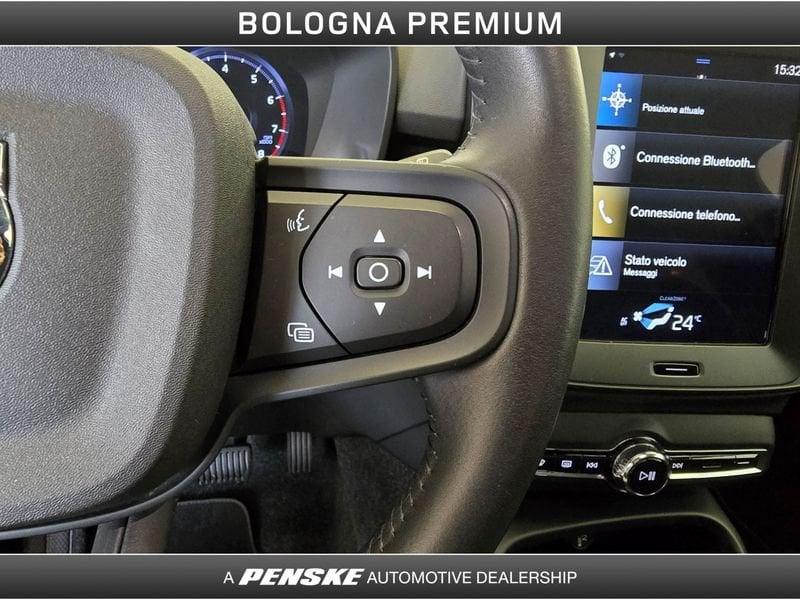 Volvo XC40 T2 Geartronic Momentum Core N1 - AUTOCARRO