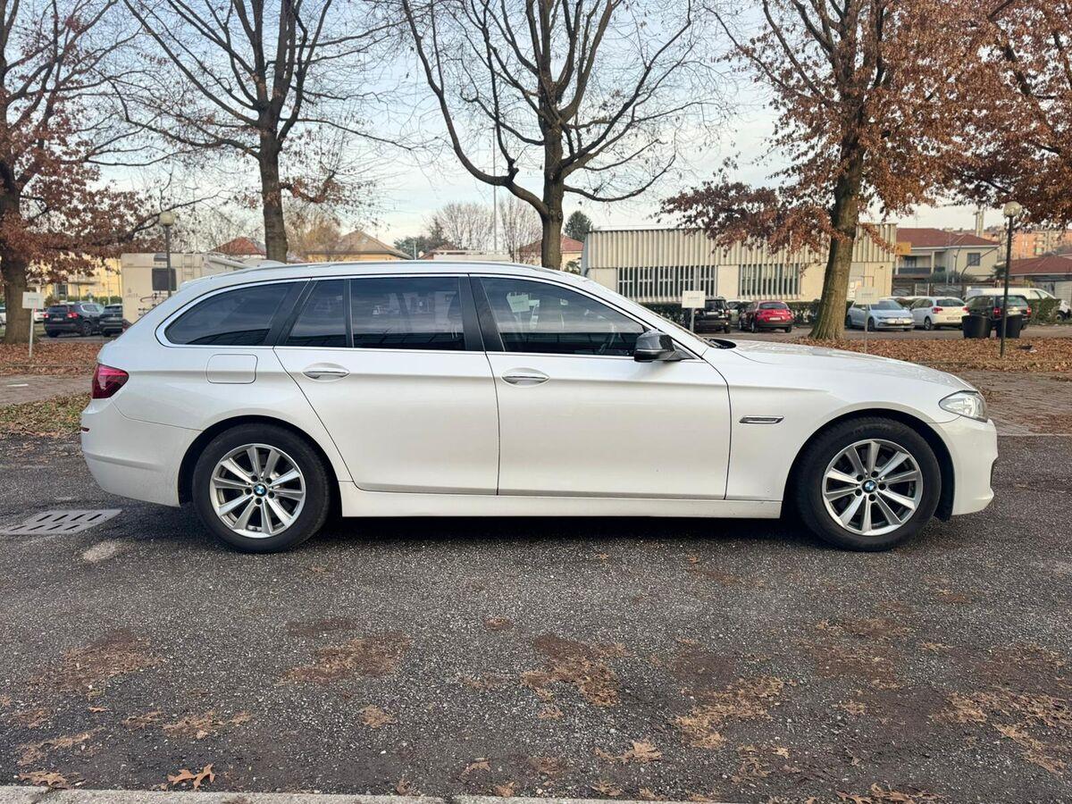 BMW Serie 5 520d Business 190cv auto