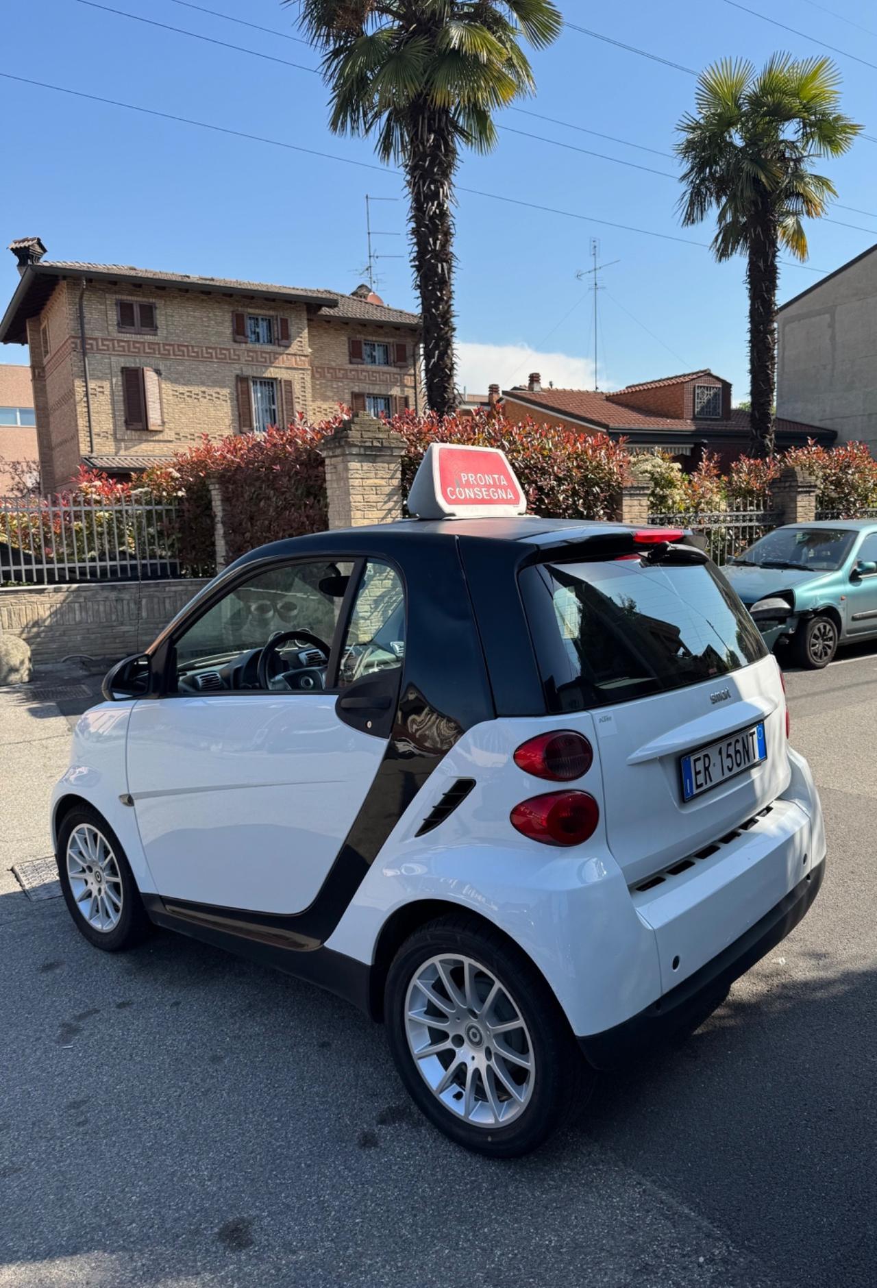 Smart ForTwo 1000 52 kW coupé pure