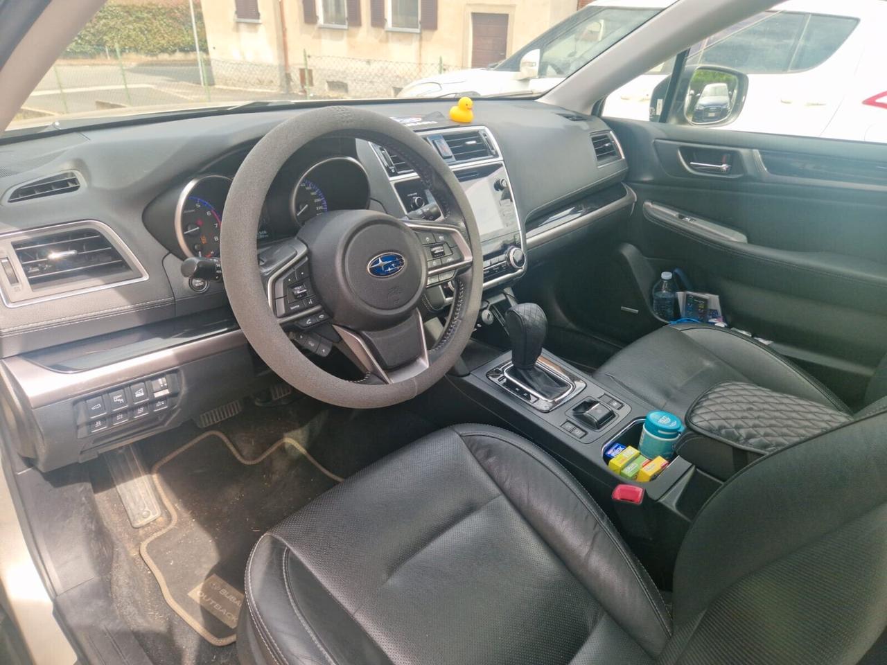 Subaru OUTBACK 2.5i Lineartronic Premium