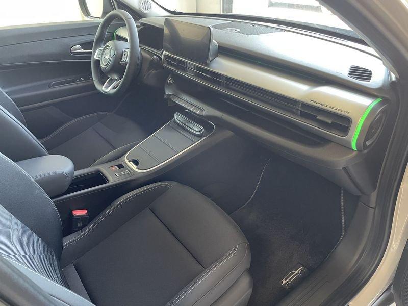 Jeep Avenger 1.2 Turbo MHEV Summit