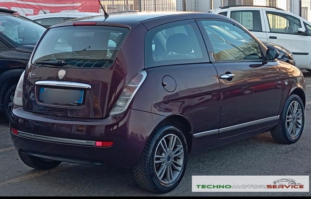 Lancia Ypsilon 1.2 Argento