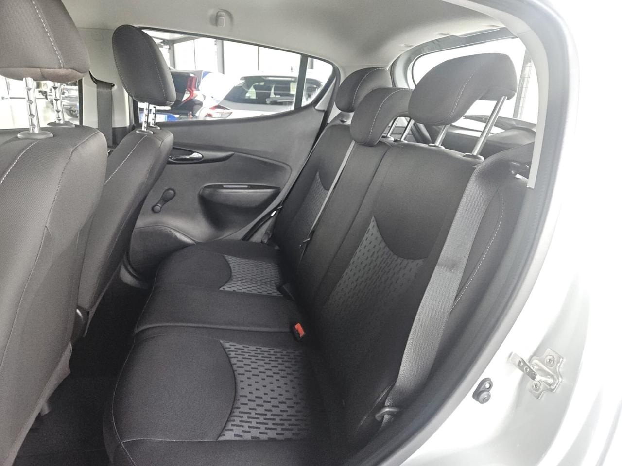Opel Karl Rocks 1.0 73 CV