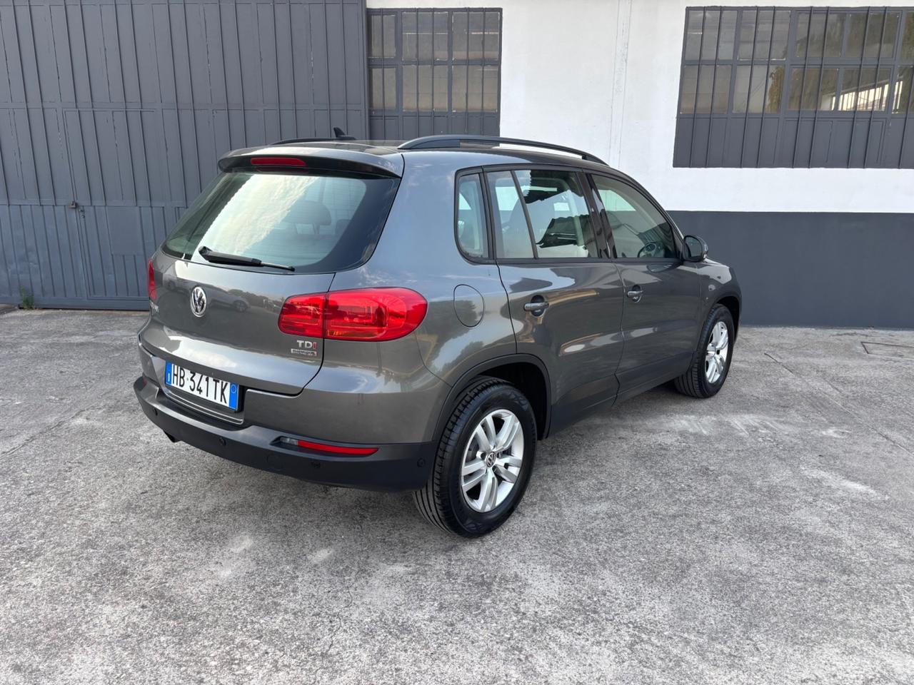 Volkswagen Tiguan 2.0 TDI. Garanzia 12 mesi