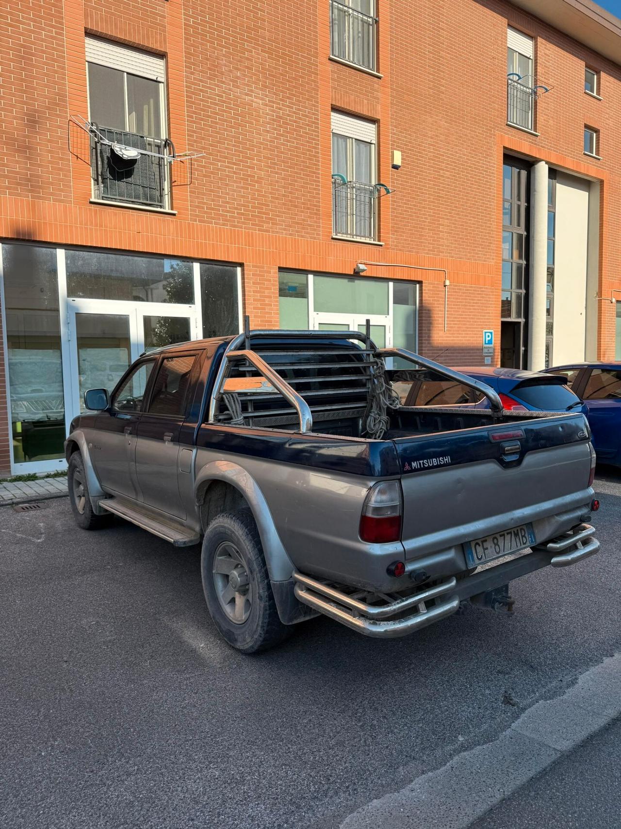 Mitsubishi L200 2.5 TDI 4WD Double Cab Pup. GLS T.