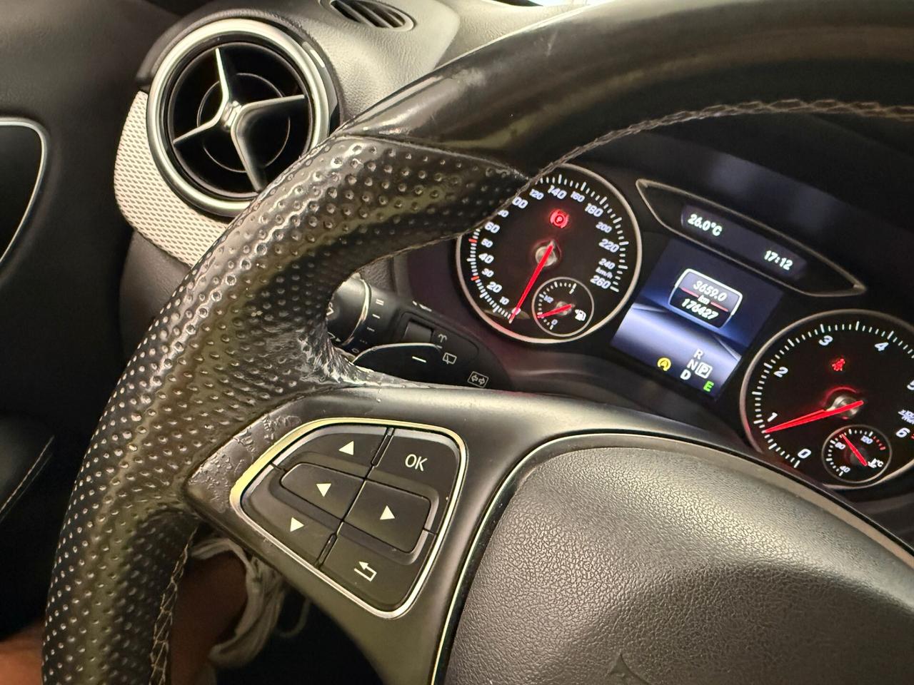 Mercedes-benz B 200 CDI 4Matic Automatic Premium