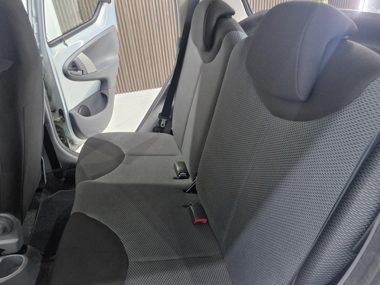 TOYOTA AYGO 1.0 BENZINA CAMBIO AUTOMATICO 62000KM