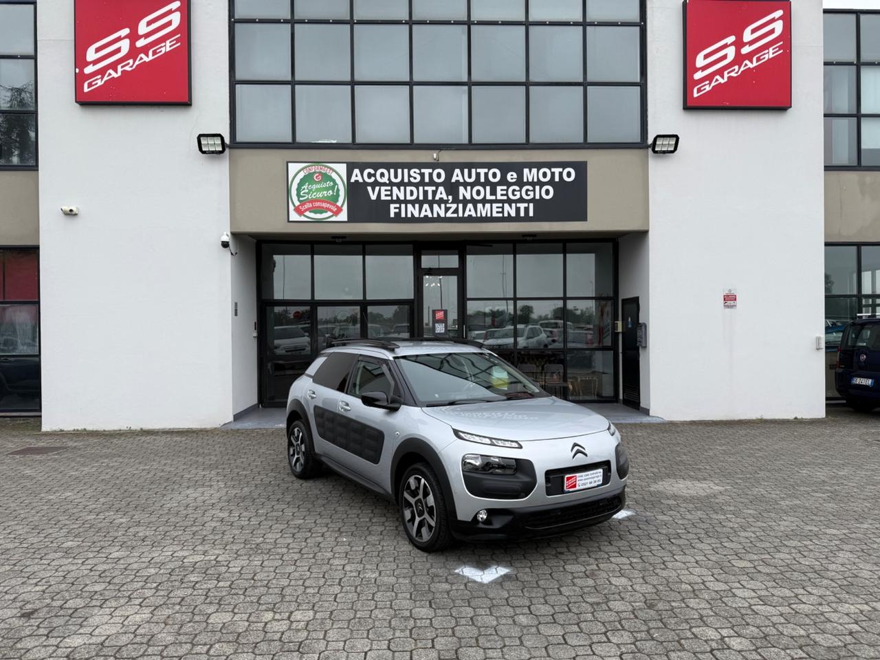 Citroen C4 Cactus BlueHDi 100 Shine