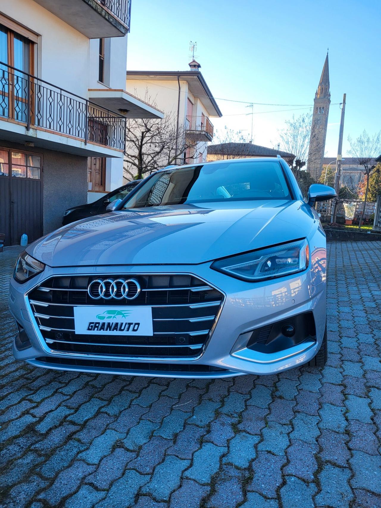 Audi A4 Avant 30 TDI/136 CV S tronic Business Advanced