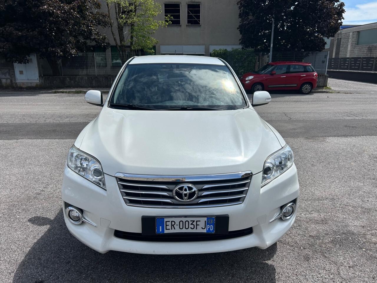 Toyota RAV 4 Style 2.2D 150cv full