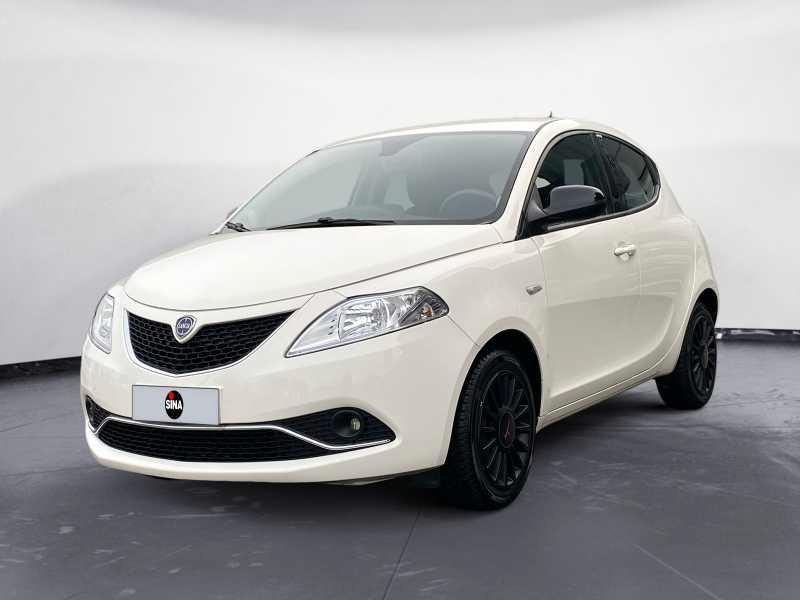 LANCIA Ypsilon 1.2 8v Gold 69cv