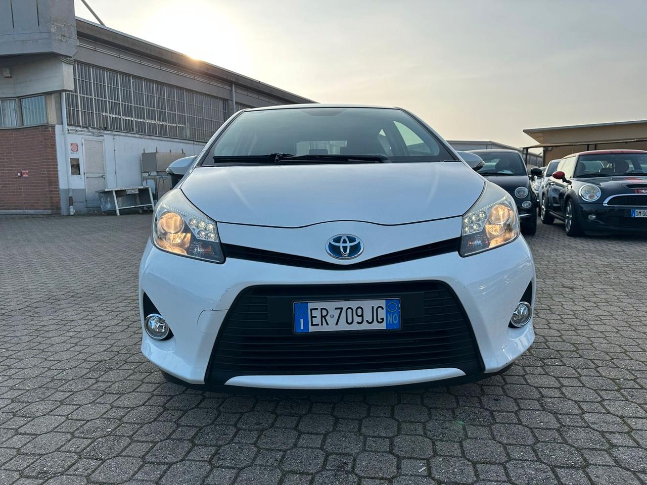 Toyota Yaris 1.5 Hybrid 5 porte Lounge Più