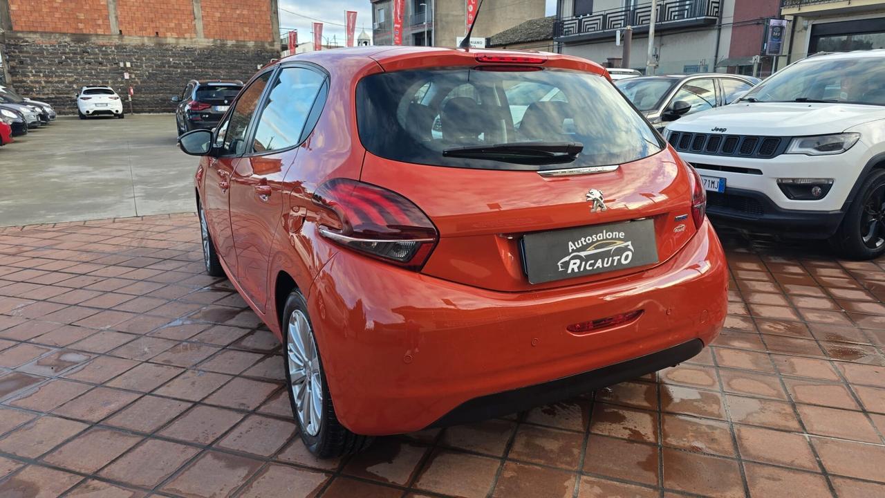 Peugeot 208 BlueHDi 75 5 porte Allure
