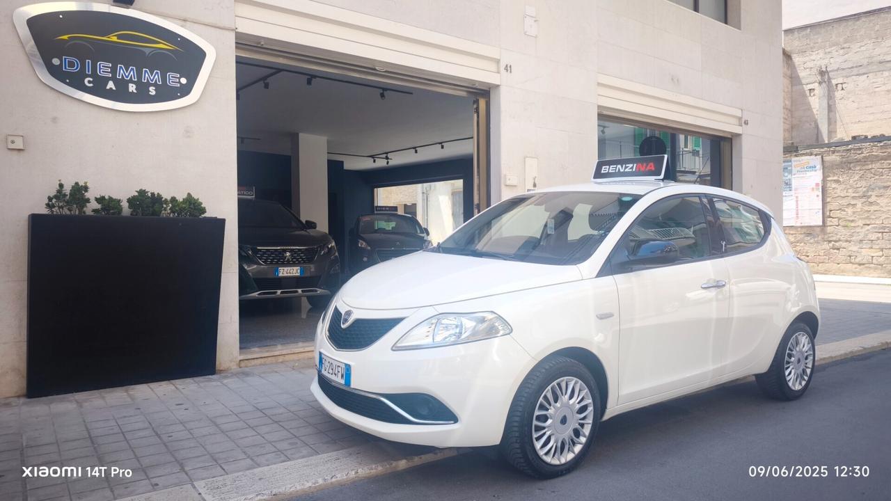 Lancia Ypsilon 1.2 69CV Gold SENSORI 2016