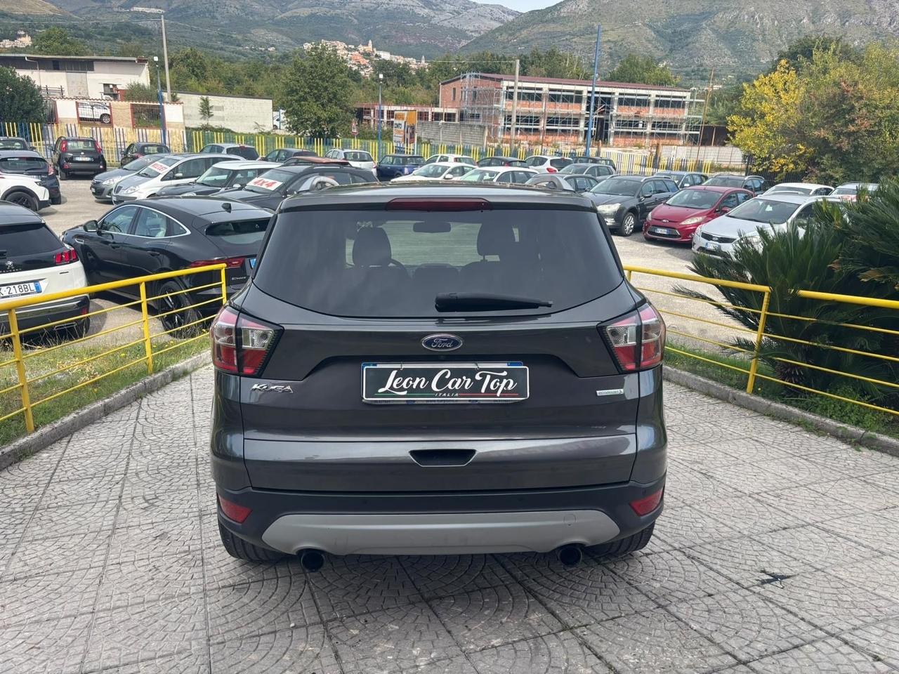 Ford Kuga Full 1.5 benzina 120 cv unico proprietario pari al nuovo