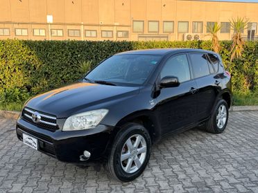 Toyota RAV 4 2.2 D-4D 136 CV 4x4 NEOPATENTATI