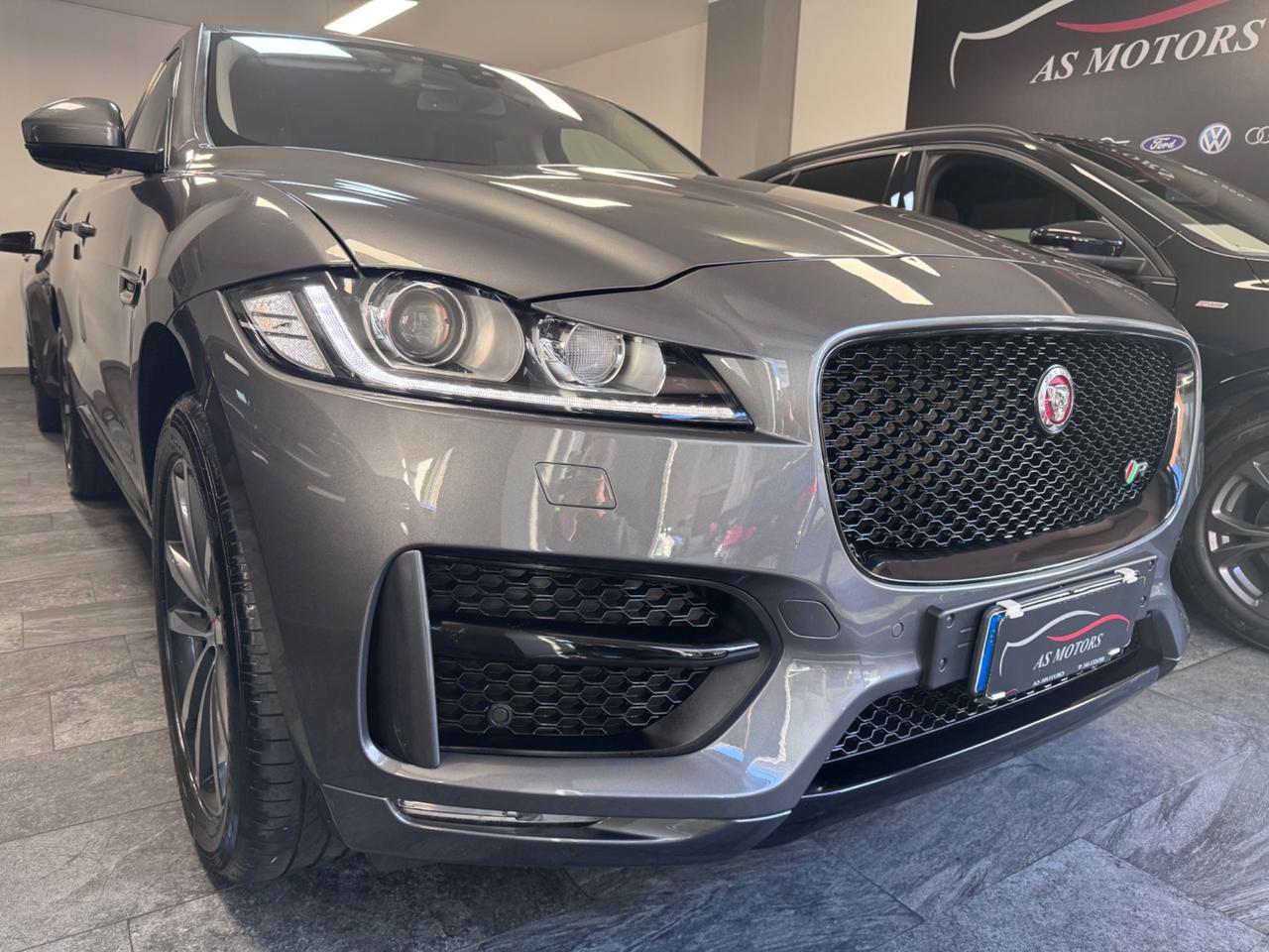 Jaguar F-Pace 2.0 D 180 CV R-Sport Finanziabile