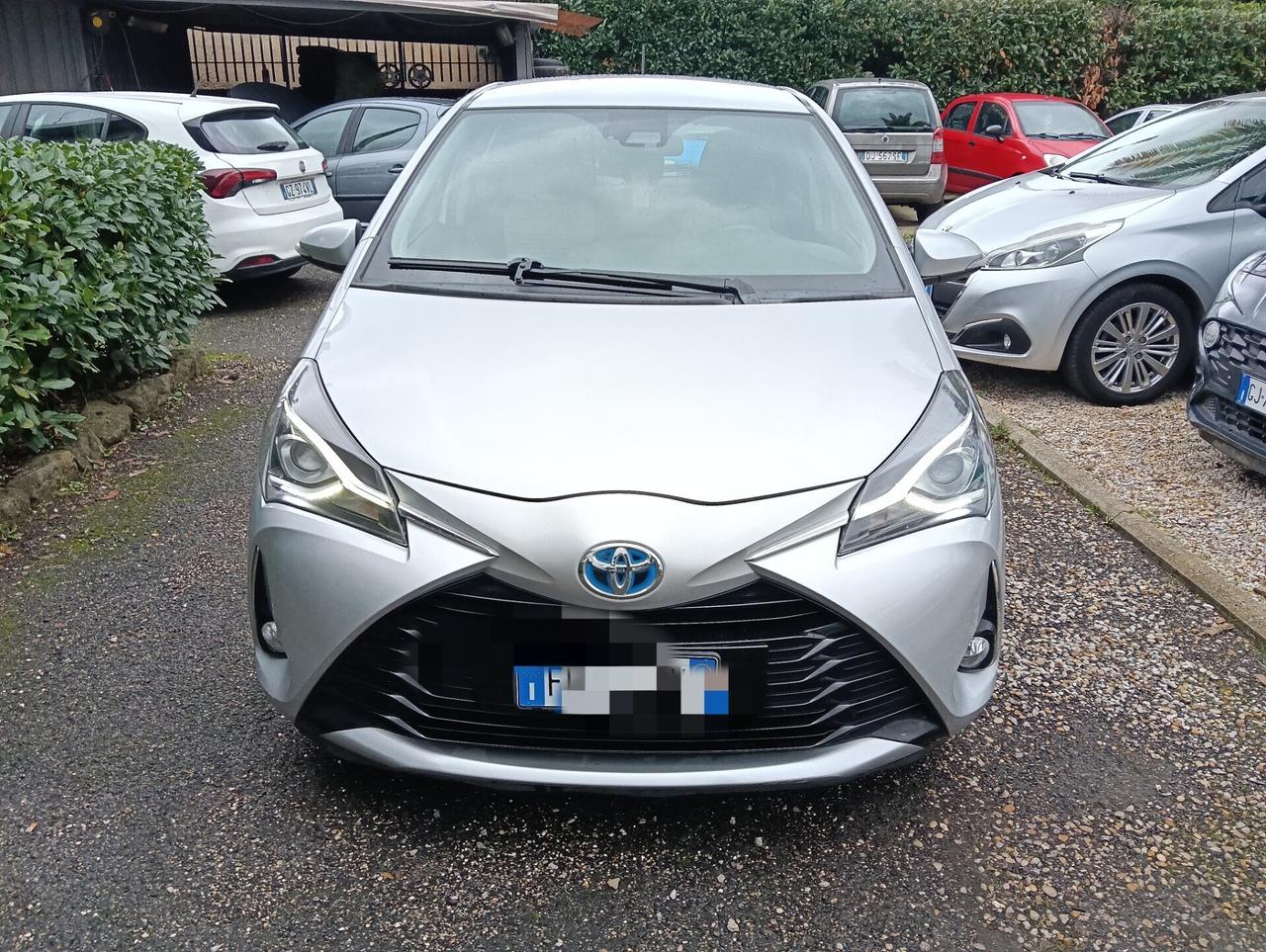 Toyota Yaris 1.5 Hybrid Business(prezzo reale)