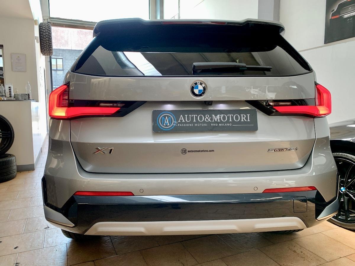 BMW - X1 - sDrive18i xLine
