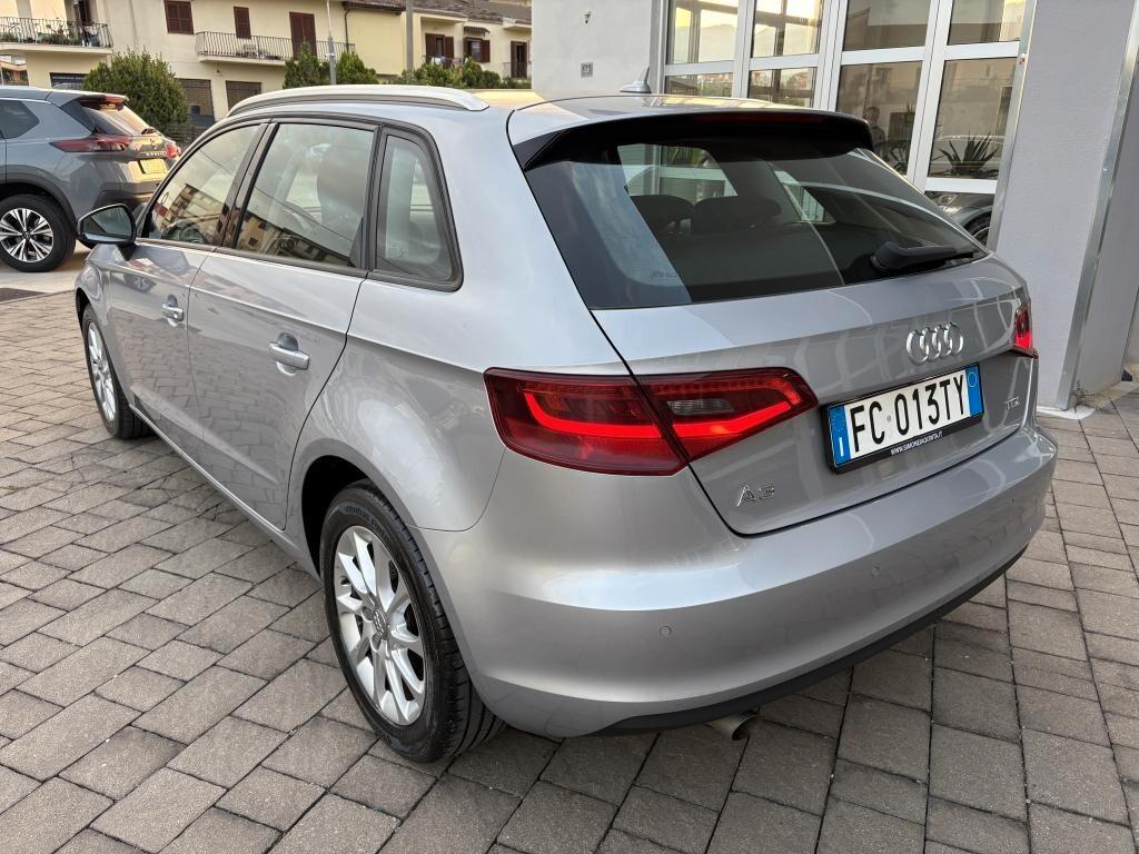 Audi A3 Sportback 1.6 TDI 110cv Ambiente