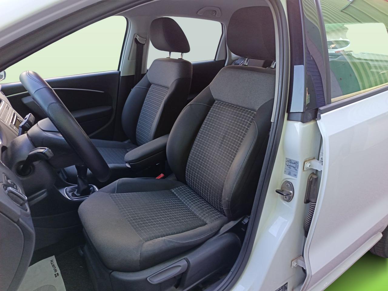 VOLKSWAGEN POLO - 1.4 TDI COMFORTLINE 75CV