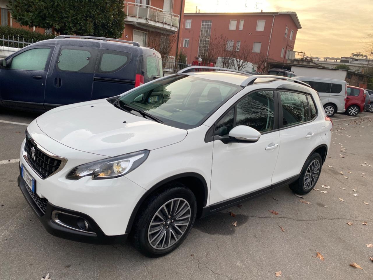 Peugeot 2008 PureTech 82 Allure