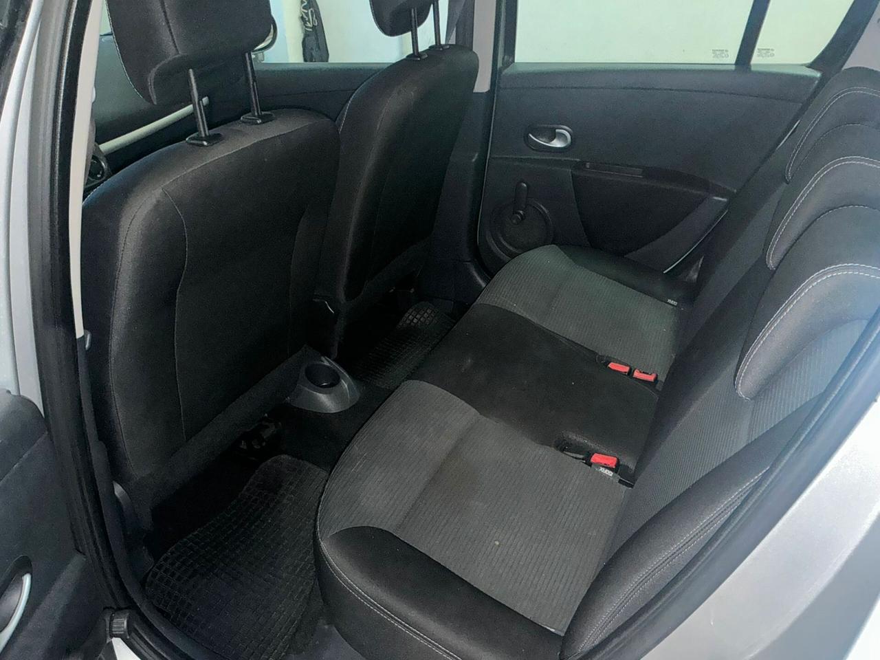 Renault Clio 1.2 16V 5 porte GPL Yahoo! 2012