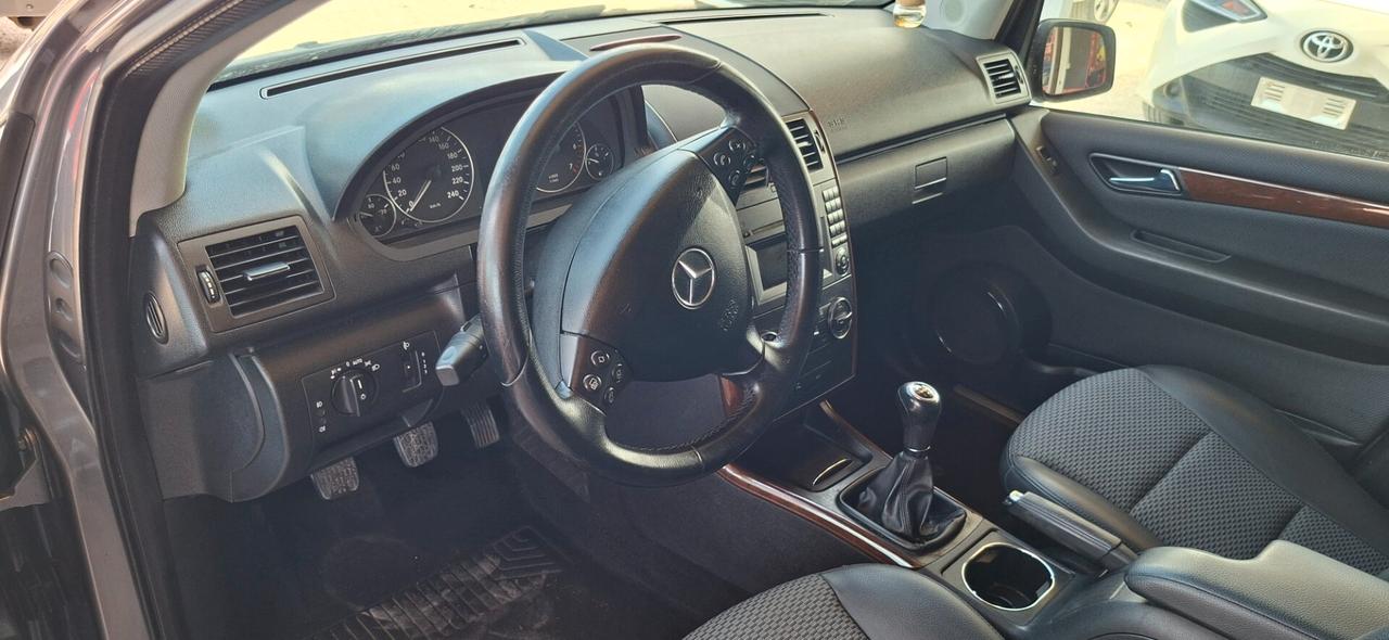 Mercedes-benz A 160 BlueEFFICIENCY Elegance