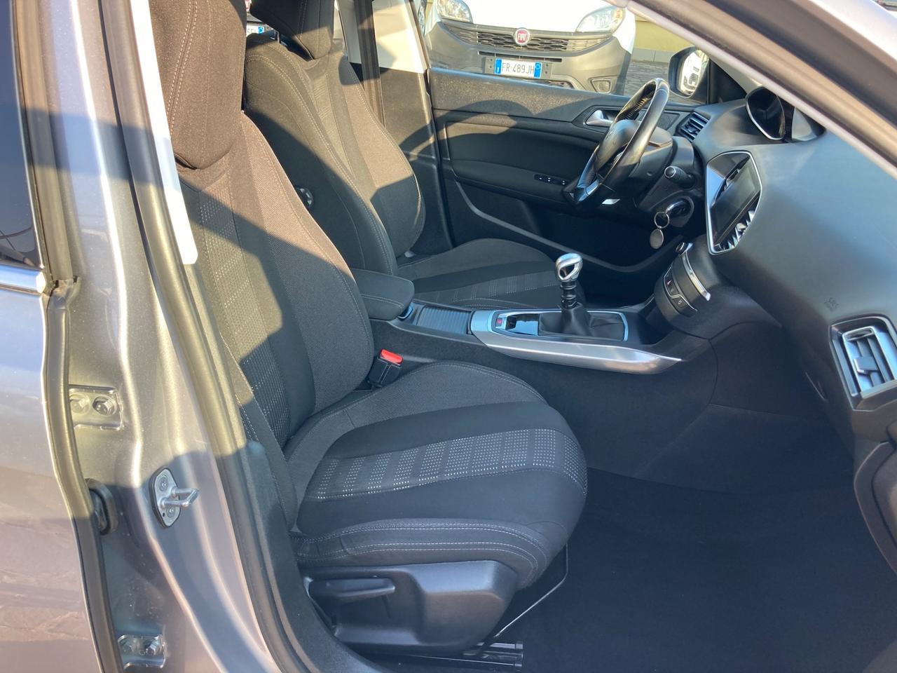 Peugeot 308 BlueHDi 120 S&S SW Allure ( Gancio Traino)