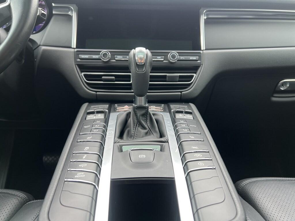 Porsche Macan 2.0 PDK