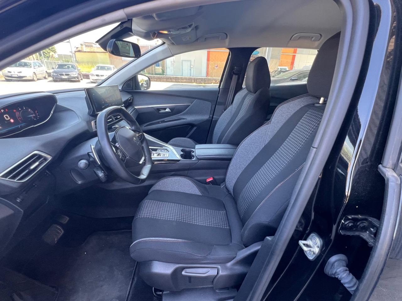 Peugeot 3008 BlueHDi 130cv Active Business