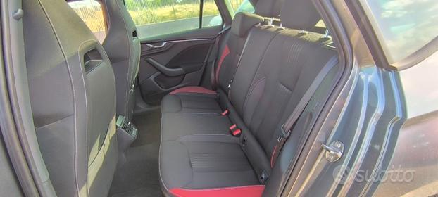Skoda Kamiq 1.0TSI 110CV Black Dots NAVI CAMERA LE