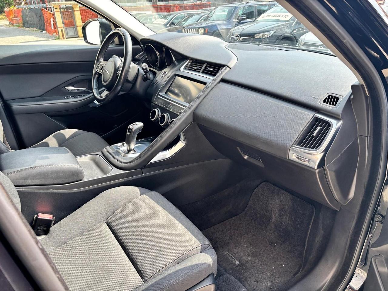 Jaguar E-Pace D 150 AWD 80.000 km