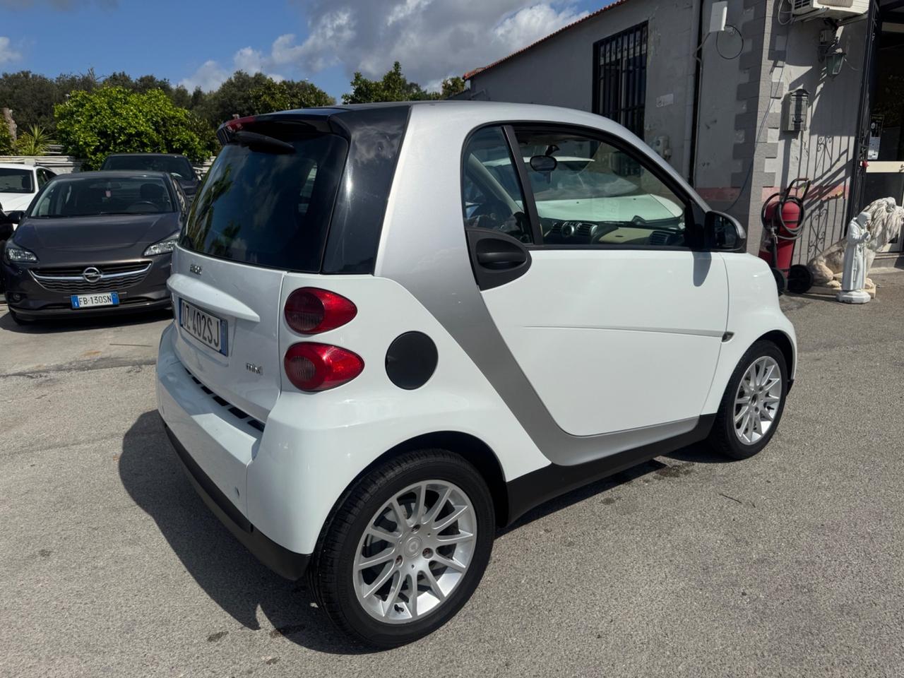 Smart ForTwo 1000 52 kW MHD coupé passion