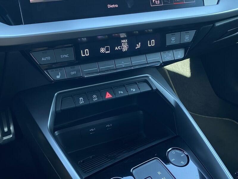 Audi A3 SPB S Line interno ed esterno 2.0 TDI 150CV S-Tronic 35