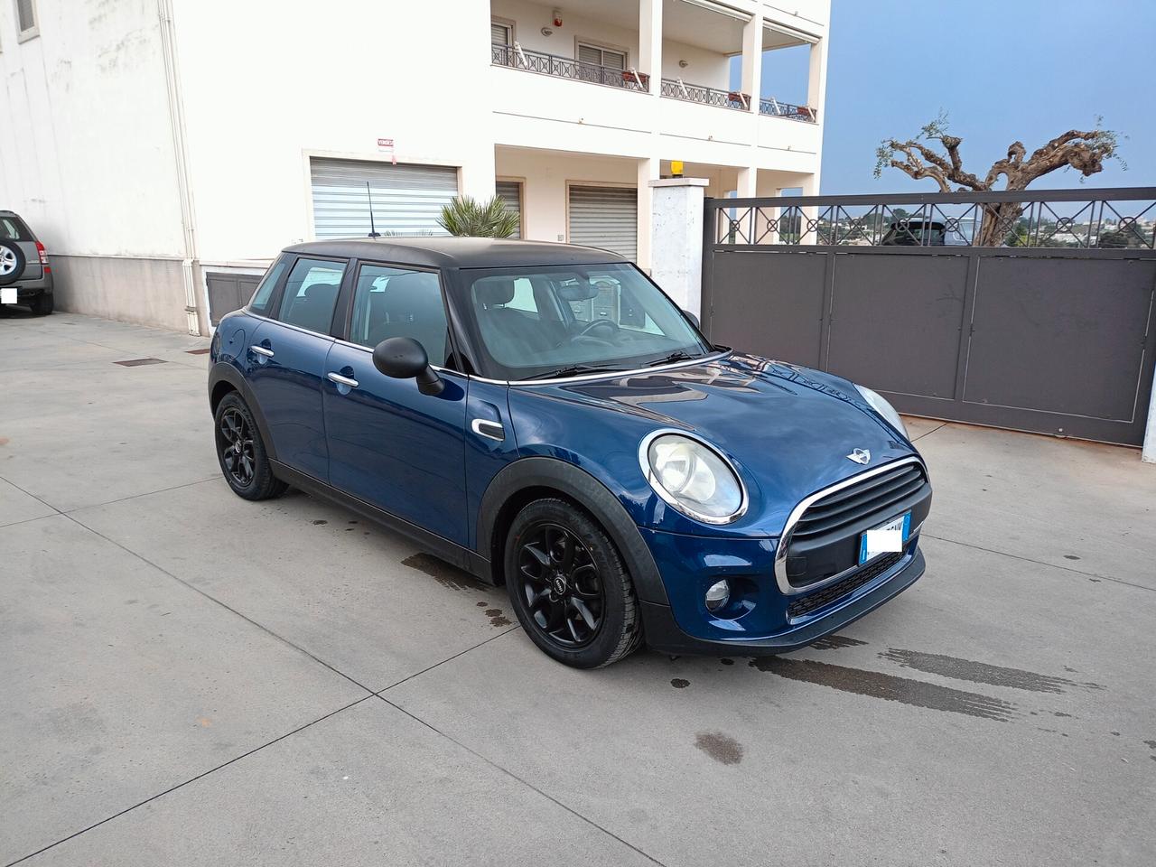 Mini One 1500 D 5 porte neo patentati