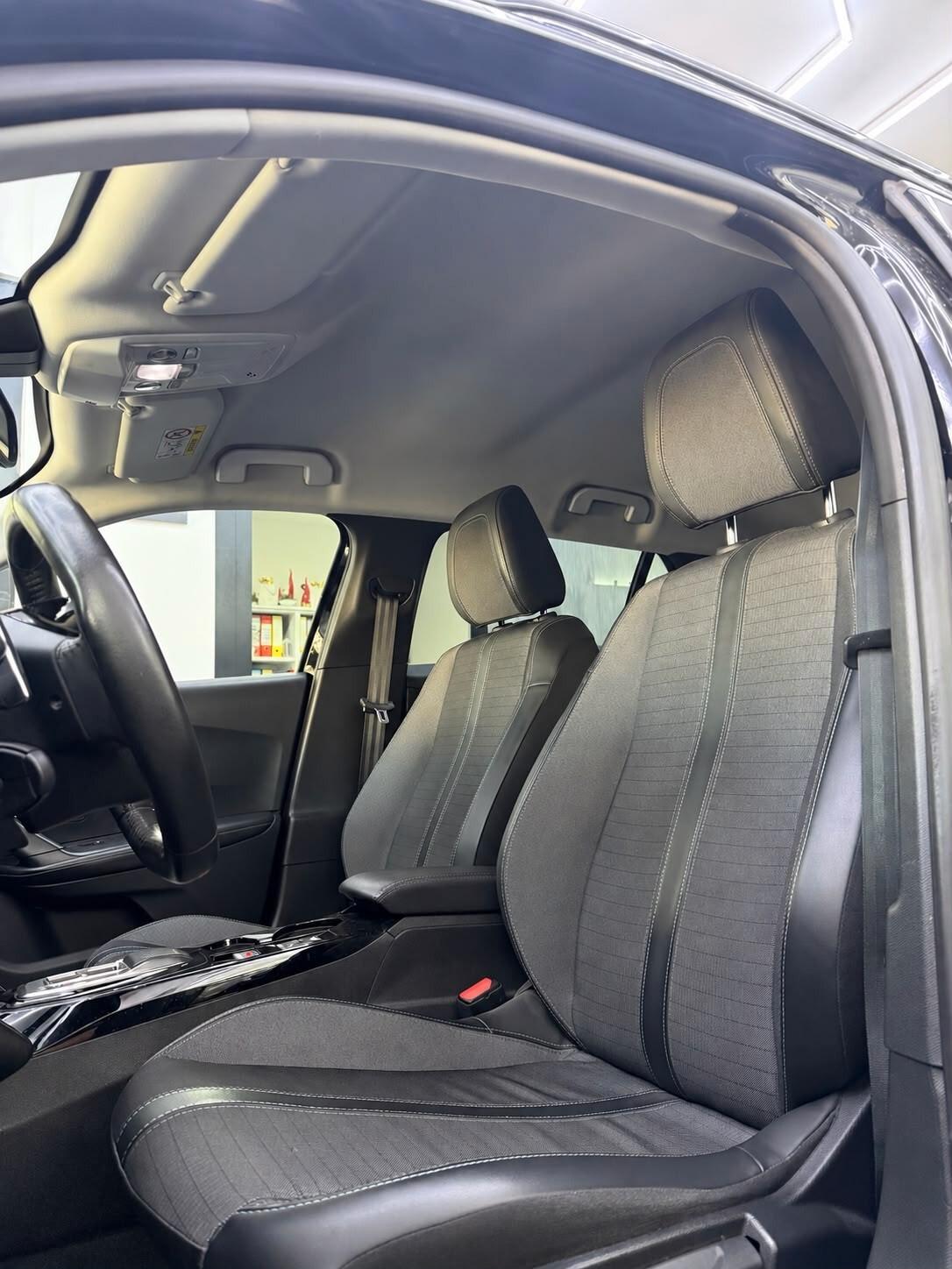 Peugeot 2008 1.5 diesel 130 CV S&S EAT8 Allure